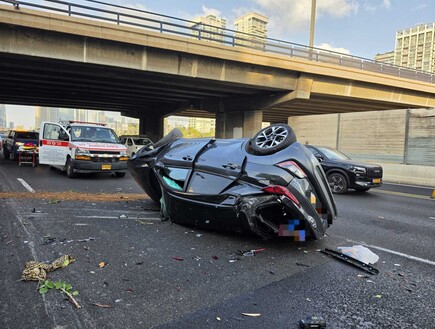 "לא זוכר תאונה כזו, זה נס שהנהגת שרדה"