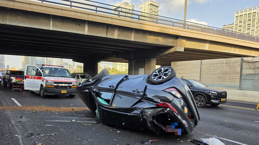 רכב שהתהפך ליד מחלף ההלכה