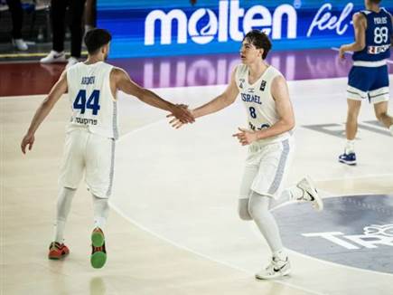 ארונוב ומוזס. צמד חמד (FIBA) ארונוב ומוזס. צמד חמד (FIBA)