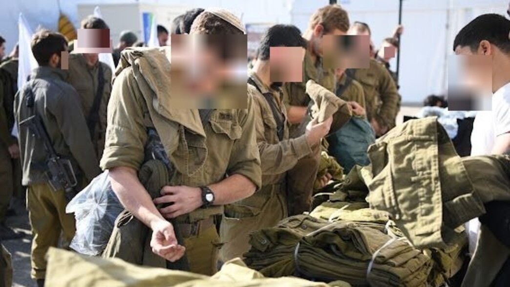 גיוס למילואים, אילוסטרציה