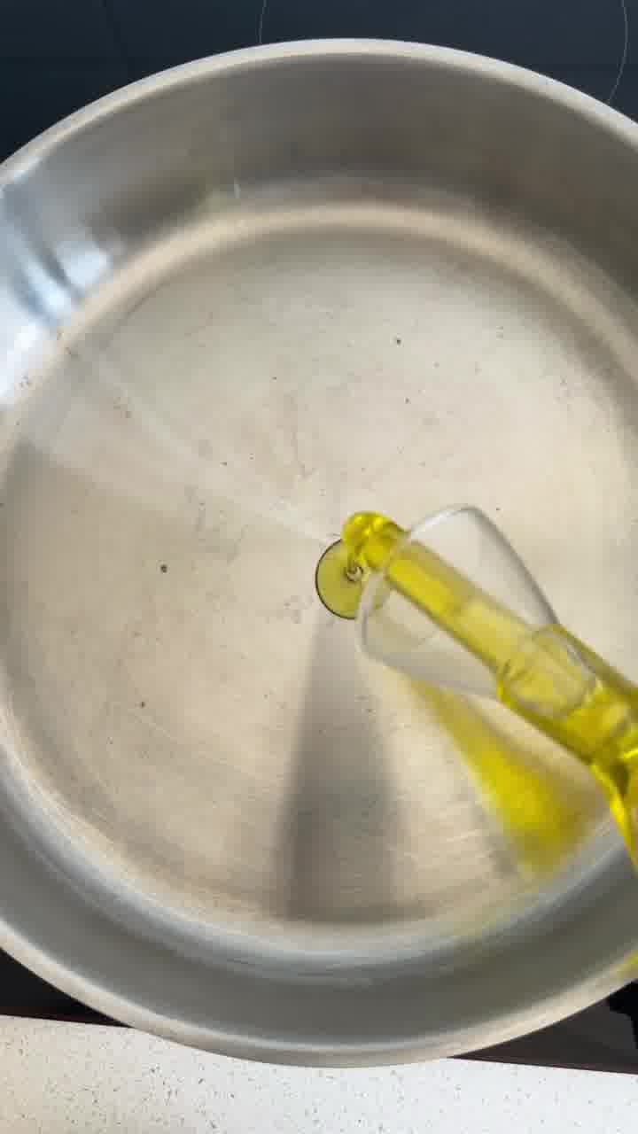 היום עושים הפסקה עם הקציצות. היום מעמידים סיר קבבים