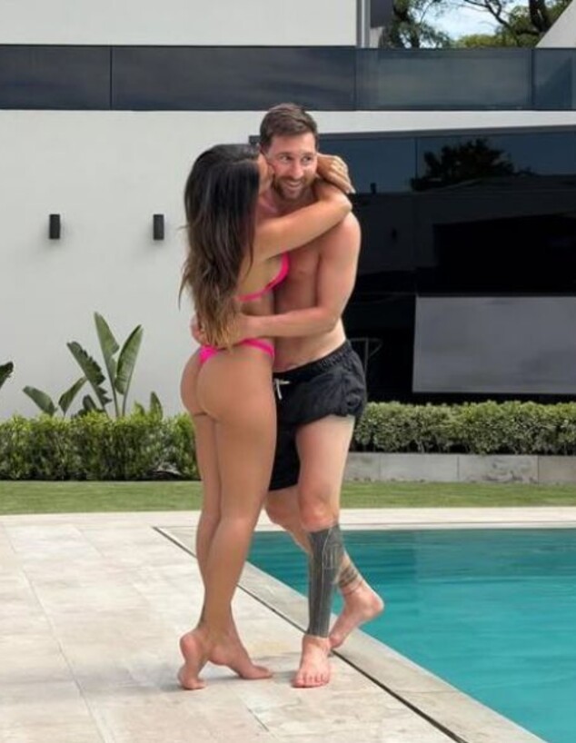 מסי ואנטונלה בבית בארגנטינה