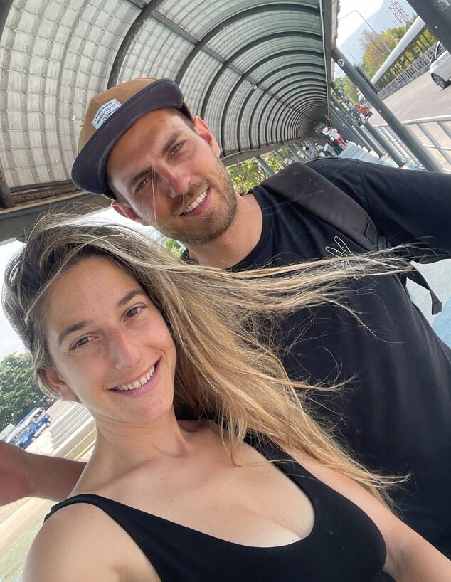 איתמר מינמר עם בת זוגו תום איתמר מינמר עם בת זוגו תום