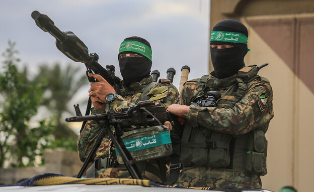 לוחמי חמאס ברצועת עזה (צילום: Anadolu Agency, getty images)