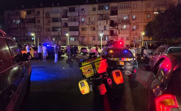 זירת הרצח בנתיבות (צילום: תיעוד מבצעי מד"א)