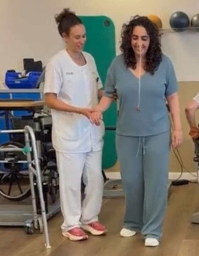 רואן במהלך השיקום רואן במהלך השיקום