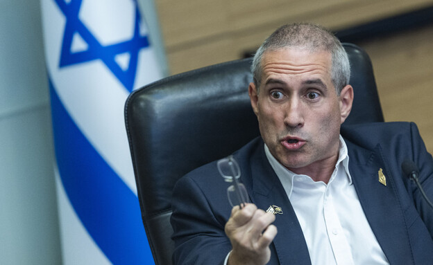 חנוך מיליבצקי בוועדת הכספים (צילום: חיים גולדברג, פלאש 90)