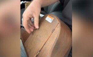 "הרגע שילמתי שישה דולר על השעון הזה" (צילום: מתוך הרשתות החברתיות לפי סעיף 27א׳ לחוק זכויות יוצרים)