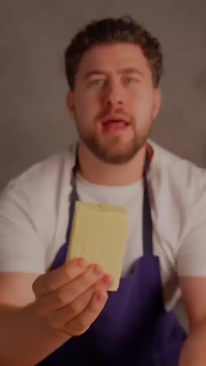 אתם לא מבינים מה קורה לחמאה כשהופכים אותה לחמאה חומה