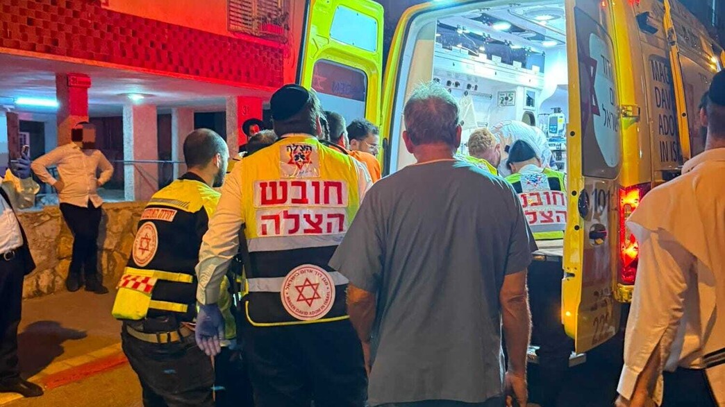 זירת האירוע בבני ברק בזמן פינוי התינוק זירת האירוע בבני ברק בזמן פינוי התינוק