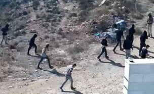 תיעוד מעימותים בין עם כוחות הבטחון בקוסרה