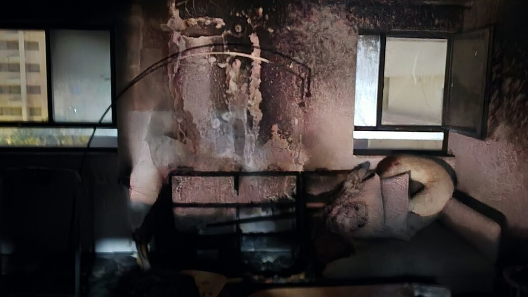 זירת השרפה בסלון הבית בהרצליה זירת השרפה בסלון הבית בהרצליה