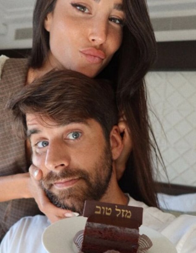 Copy of טליה עובדיה ושחף רז מציצים