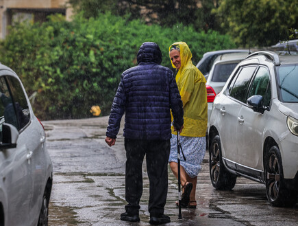 הטמפרטורות יירדו היום – לקראת גשם וחשש לשיטפונות בהמשך השבוע