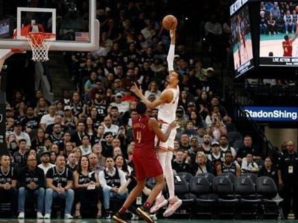 מקור: Ronald Cortes/Getty Images. עיבוד תמונה: AI מקור: Ronald Cortes/Getty Images. עיבוד תמונה: AI