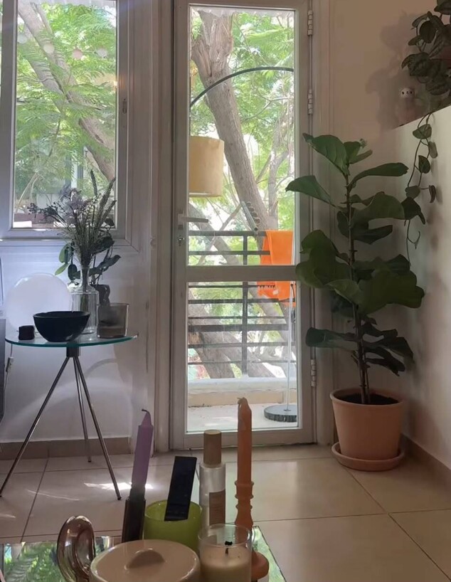 הדירה של אמיר בנאי ונועה ריינהולד הדירה של אמיר בנאי ונועה ריינהולד