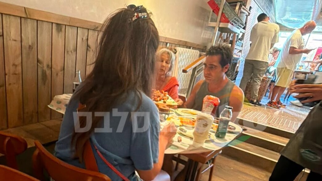 אביב גפן פפרצי מסעדה אביב גפן פפרצי מסעדה