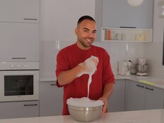 משוגע ניקיון שי בן חמו ג (צילום: מתוך אינסטגרם) משוגע ניקיון שי בן חמו ג (צילום: מתוך אינסטגרם)