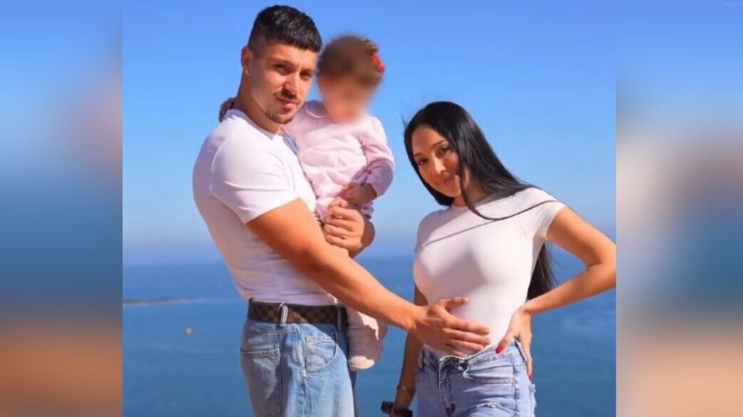 סקרלט ואס בהיריון שני מאחיה החורג סקרלט ואס בהיריון שני מאחיה החורג
