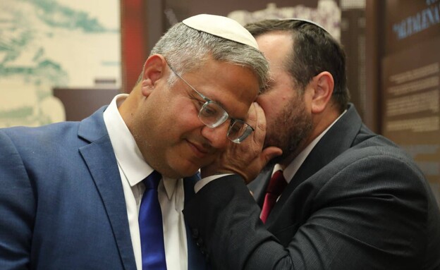 איתמר בן גביר במסע"ת מציאת שרידי אלטלנה (צילום: גדעון מרקוביץ', TPS)