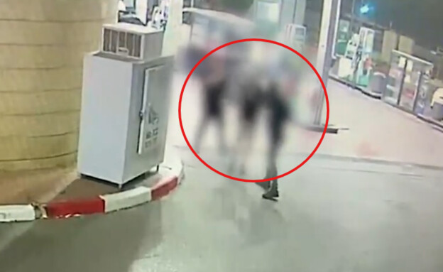 תיעוד תקיפה עובד בתחנת דלק (צילום: דוברות המשטרה)
