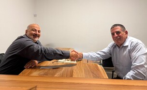 יואב סגלוביץ ומנסור עבאס