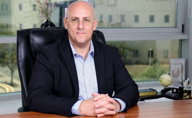 רו״ח צחי מנע רו״ח צחי מנע