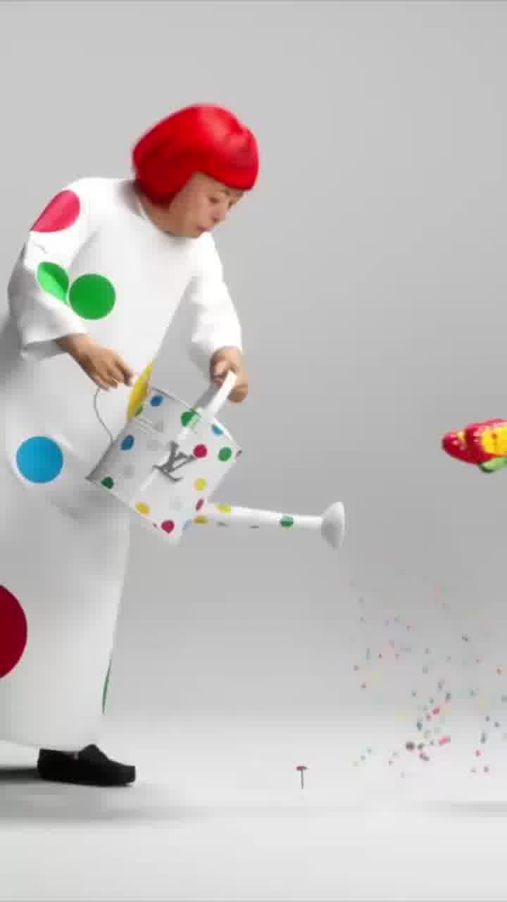 האומנית היפנית יאיוי קוסמה הלכה לעולמה בגיל 97