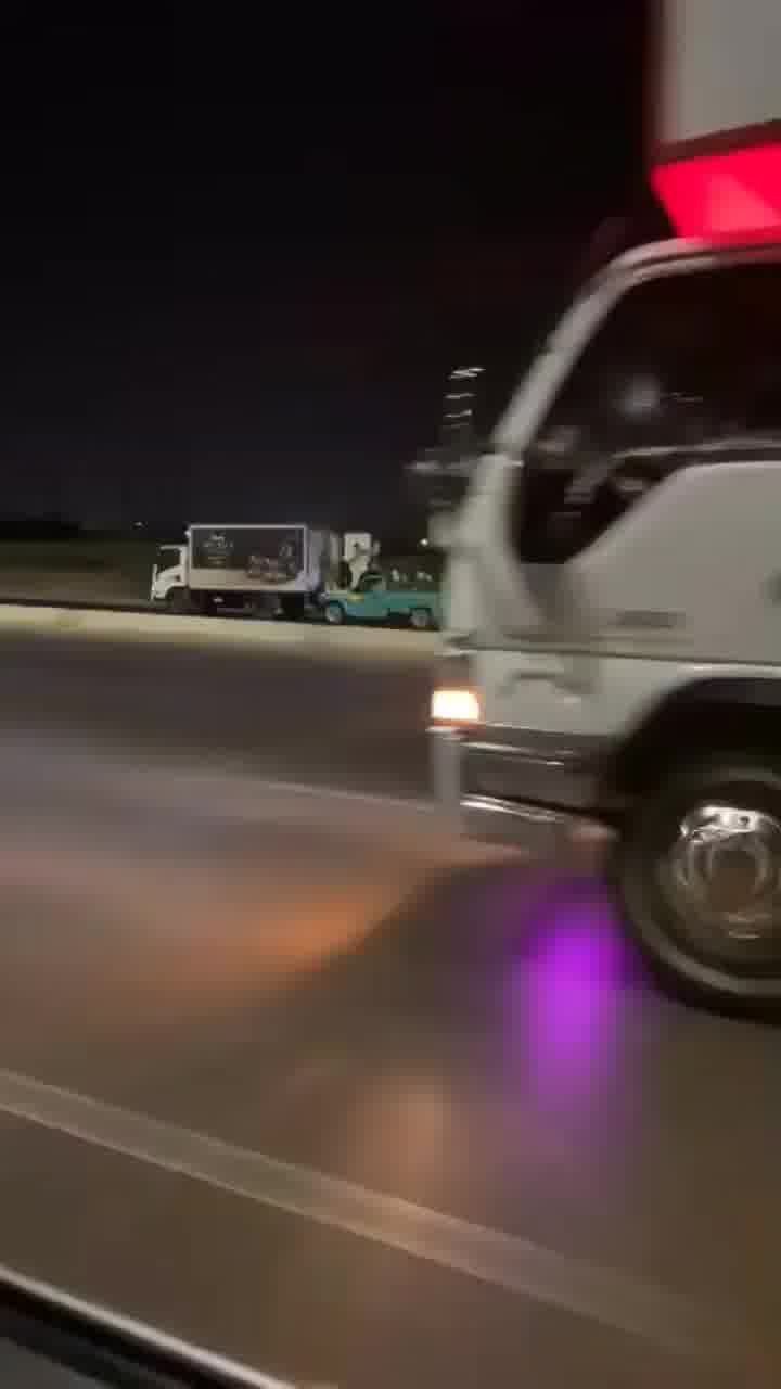 מהיר ועצבני: גרסת מצרים. שודדים פרצו למשאית תוך כדי נסיעה, וגנבו עופות קפואים