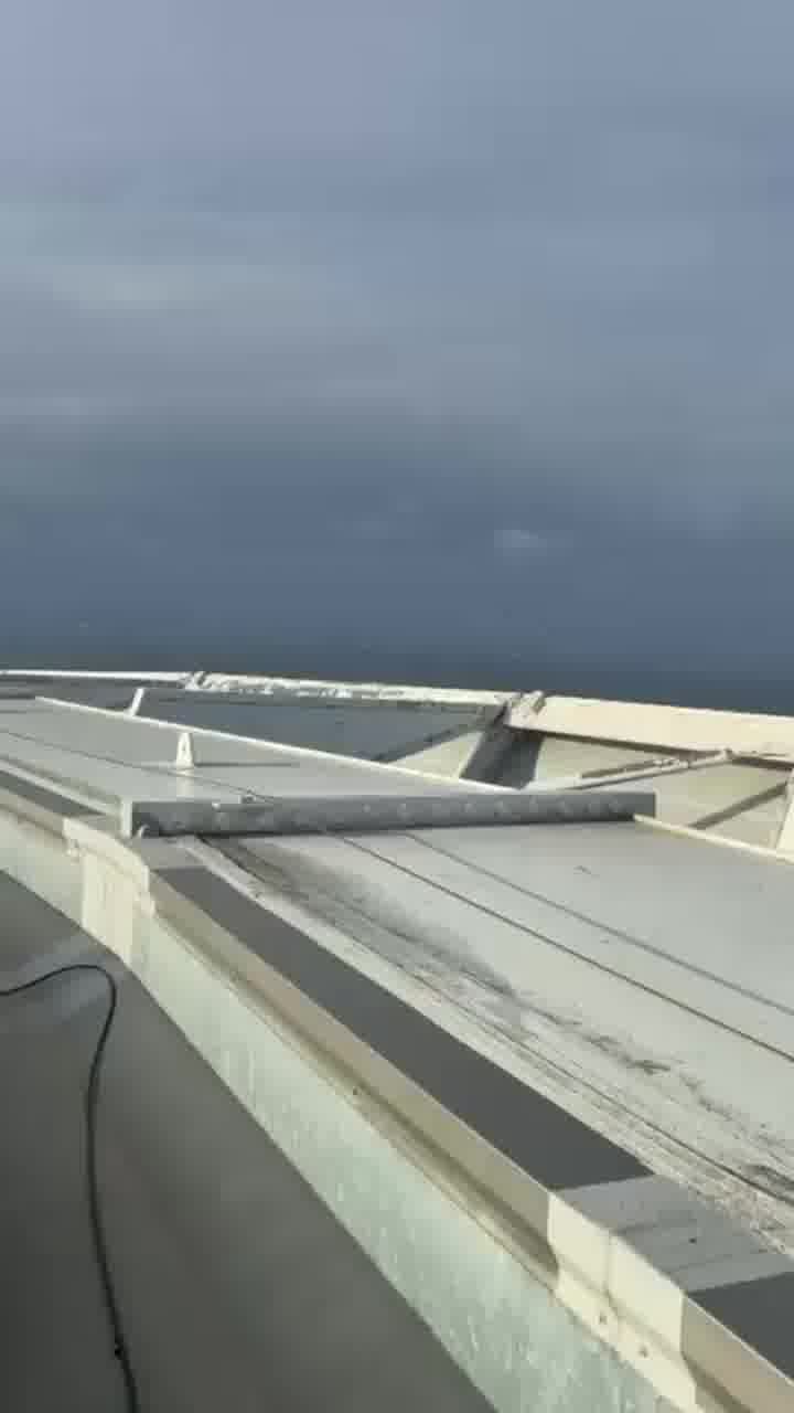 תיעוד נוסף מהתעלול האווירי המופרע מעל אצטדיון DHL בקייפטאון 