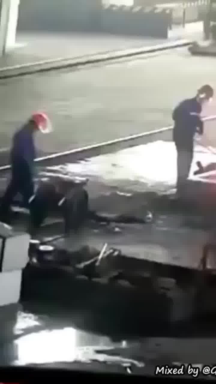 "לא צריך מסכה לפנים, סתם נמות פה מחום"