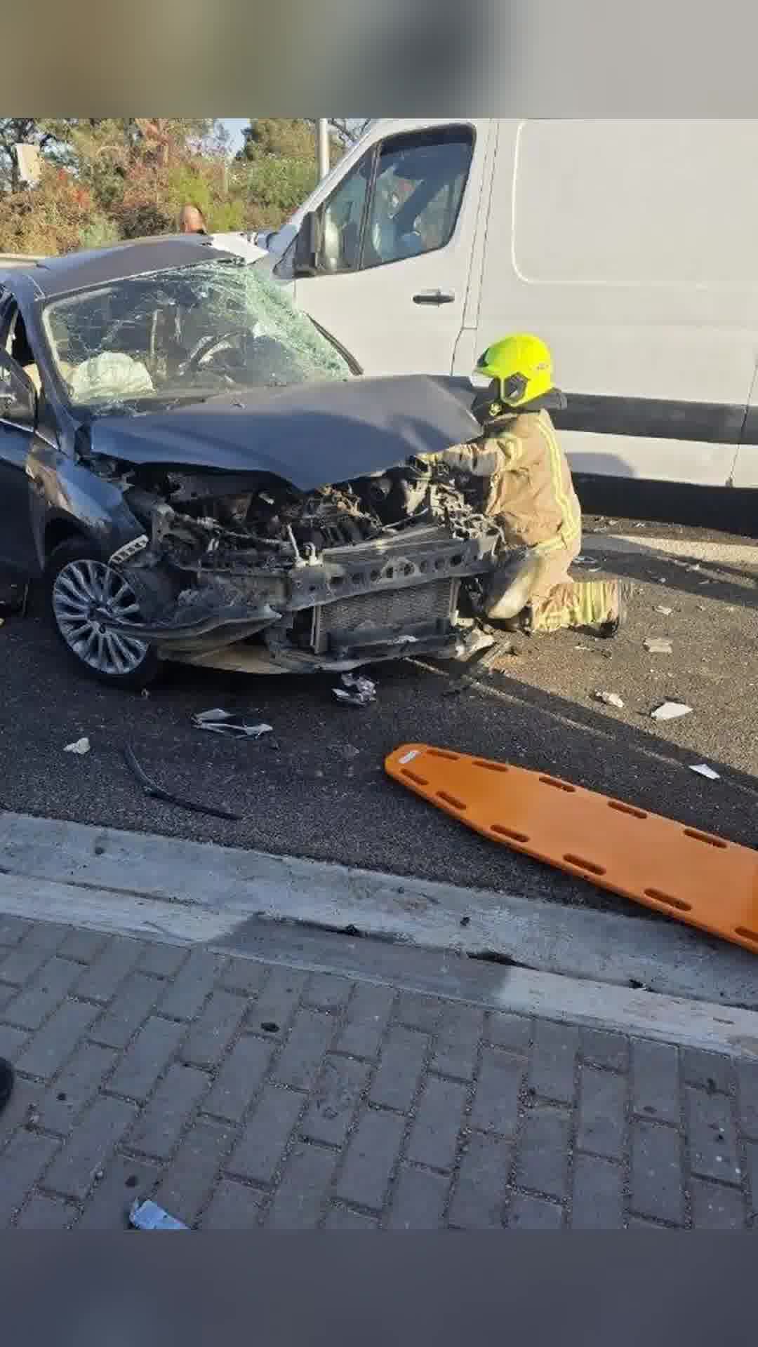 בת 25 נפצעה קשה בתאונת דרכים בין מיניבוס לרכב בכביש 264 סמוך לכניסה לקיבוץ שובל