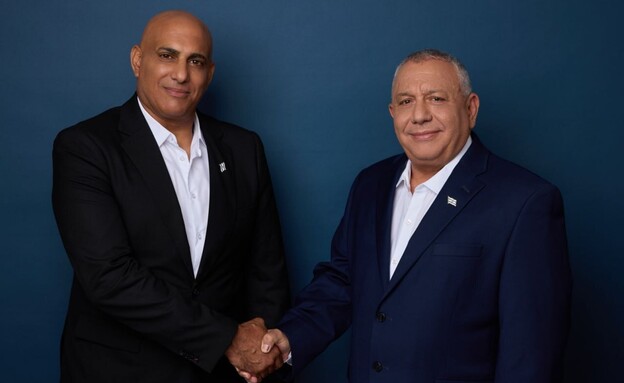 גדי איזנקוט ואל"ם (מיל׳) ניר חג׳בי גדי איזנקוט ואל"ם (מיל׳) ניר חג׳בי