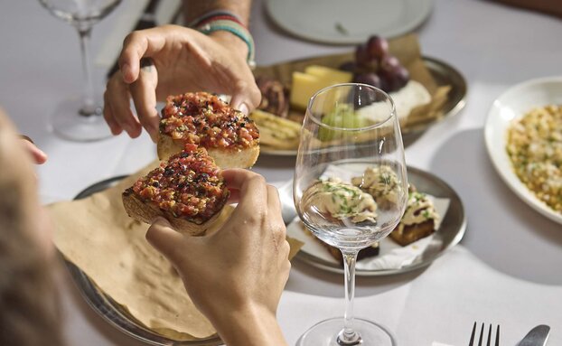וין החדש בהרצליה (Vin) וין החדש בהרצליה (Vin)