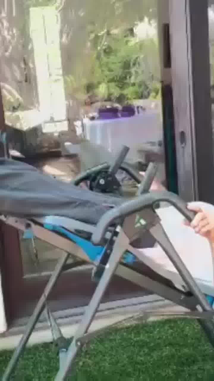 אגדה: עוד יום בחייו של דיק ואן דייק בן ה-100