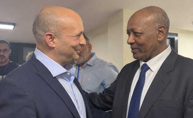 נפתלי בנט ואללי אדמסו בכנס יוצאי אתיופיה של ביחד נפתלי בנט ואללי אדמסו בכנס יוצאי אתיופיה של ביחד