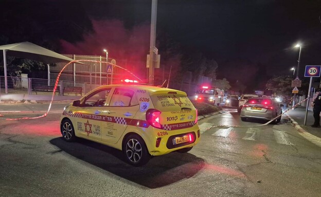 זירת הרצח בתל אביב: גבר בן 30 נורה למוות
