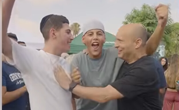 בנט מכפכף בבחירות
