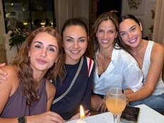 עם מילה קוניס וגל גדות: אייל שני הרים ארוחת שבת אצל נועה תשבי
