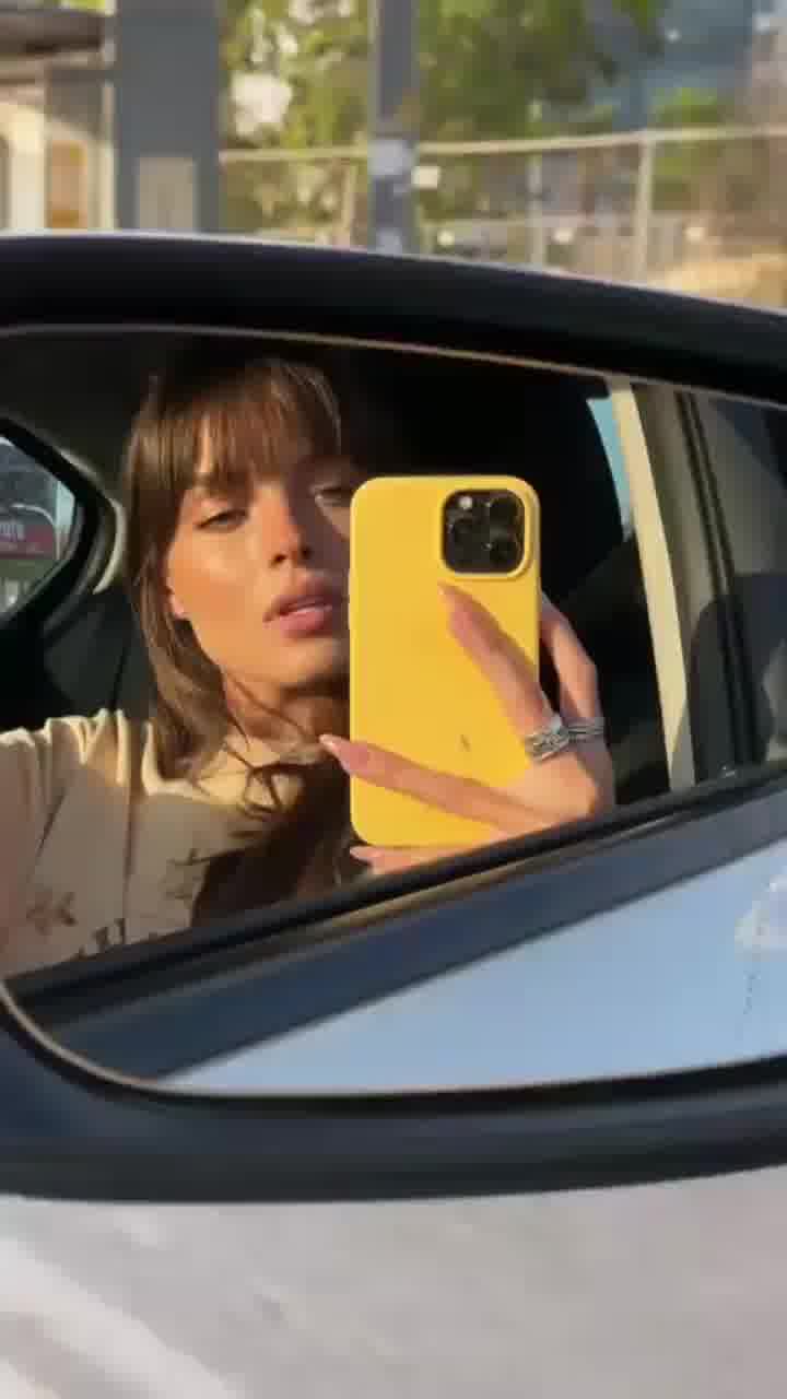 ציפינו מאנה זק למינימום אייפון 17