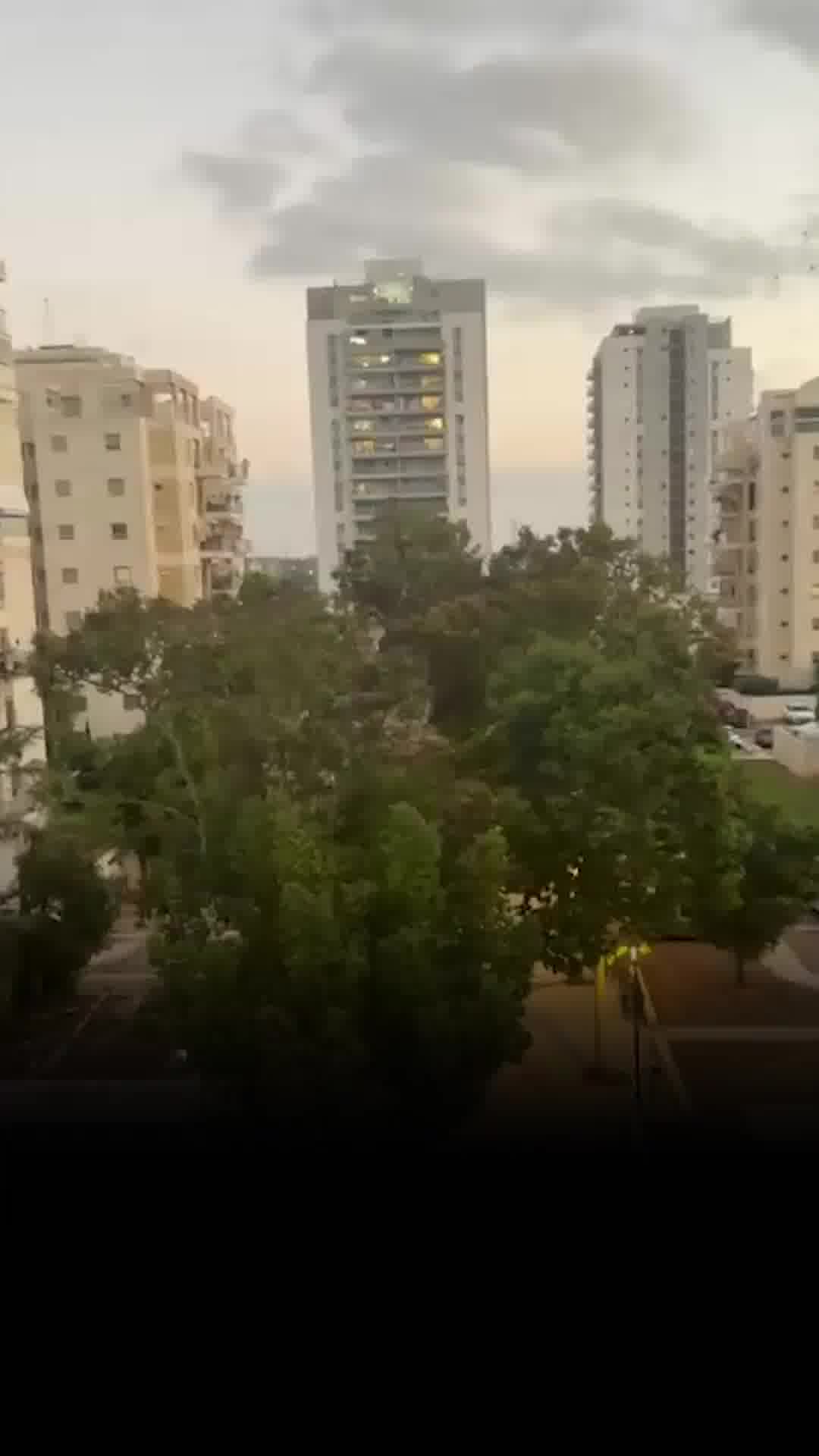 אירוע הירי בנתניה - קולות ירי נשמעים במרחב