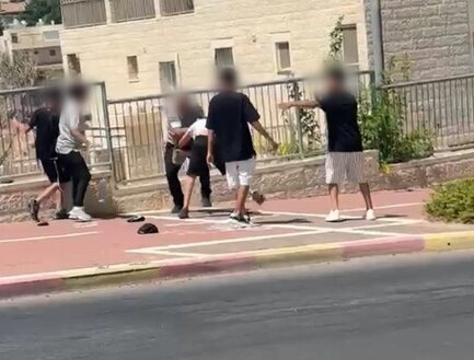 שני נערים נעצרו בחשד שתקפו פקח אוטובוס במעלה אדומים