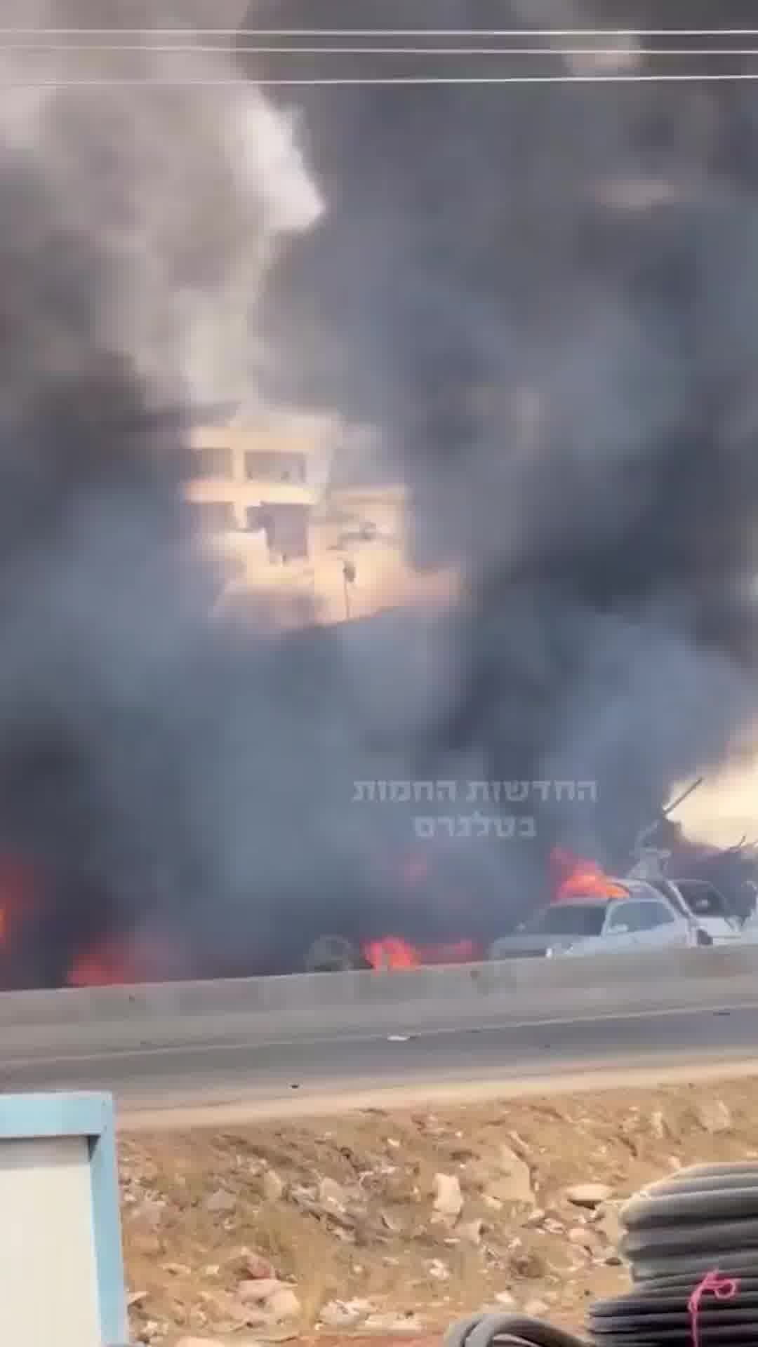 פיצוץ במחסן נשק באידליב - סוריה: דיווחים על עשרות נפגעים