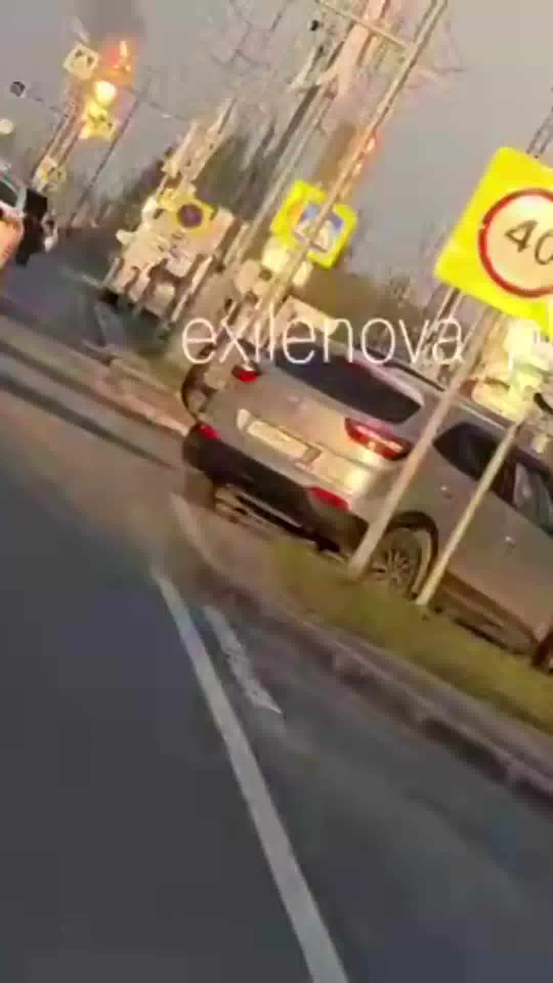 עולה באש: מפעל גז רוסי נפגע בתקיפה אוקראינית כ-3,000 ק"מ מהגבול