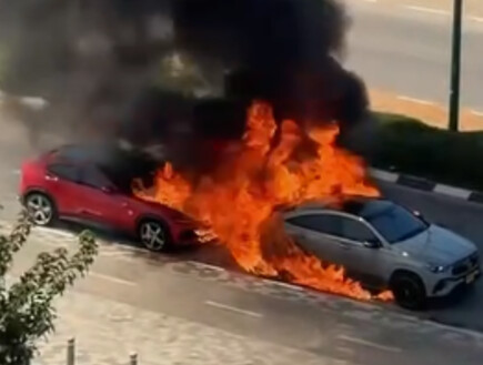 "מפחיד לגור פה": רימון רסס נזרק לעבר חנות בנתניה ושני כלי רכב עלו באש