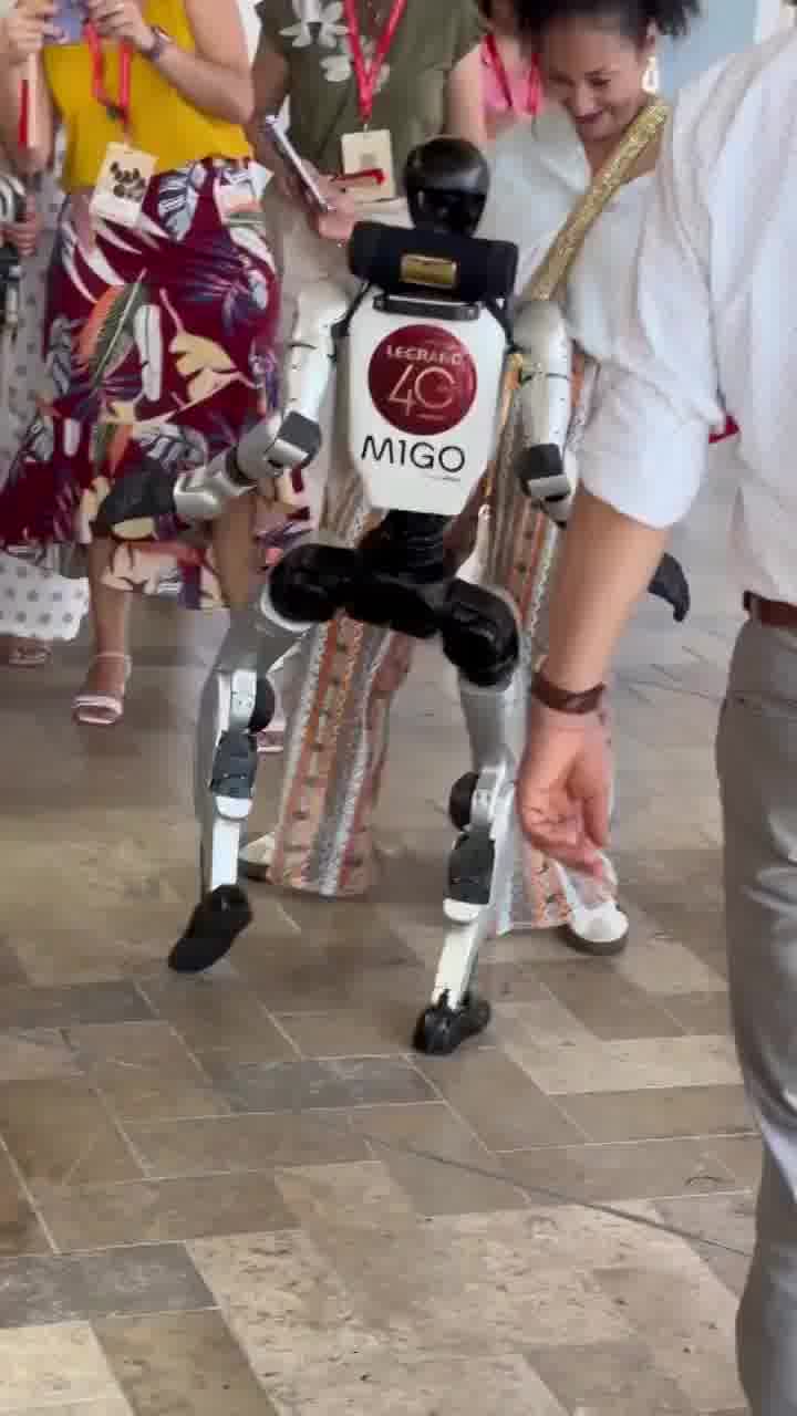 הבחור שהיא אמרה לך שאין מה לדאוג לגביו