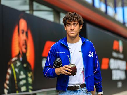 קולפינטו, ממשיך לסחוף אחריו מעריצים (getty) קולפינטו, ממשיך לסחוף אחריו מעריצים (getty)