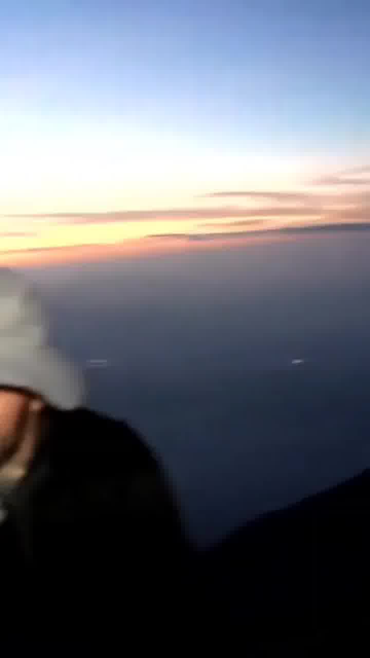 הסטרימר המקסיקני אדריאנו זנדחאס תיעד התפרצות הר געש בשידור חי