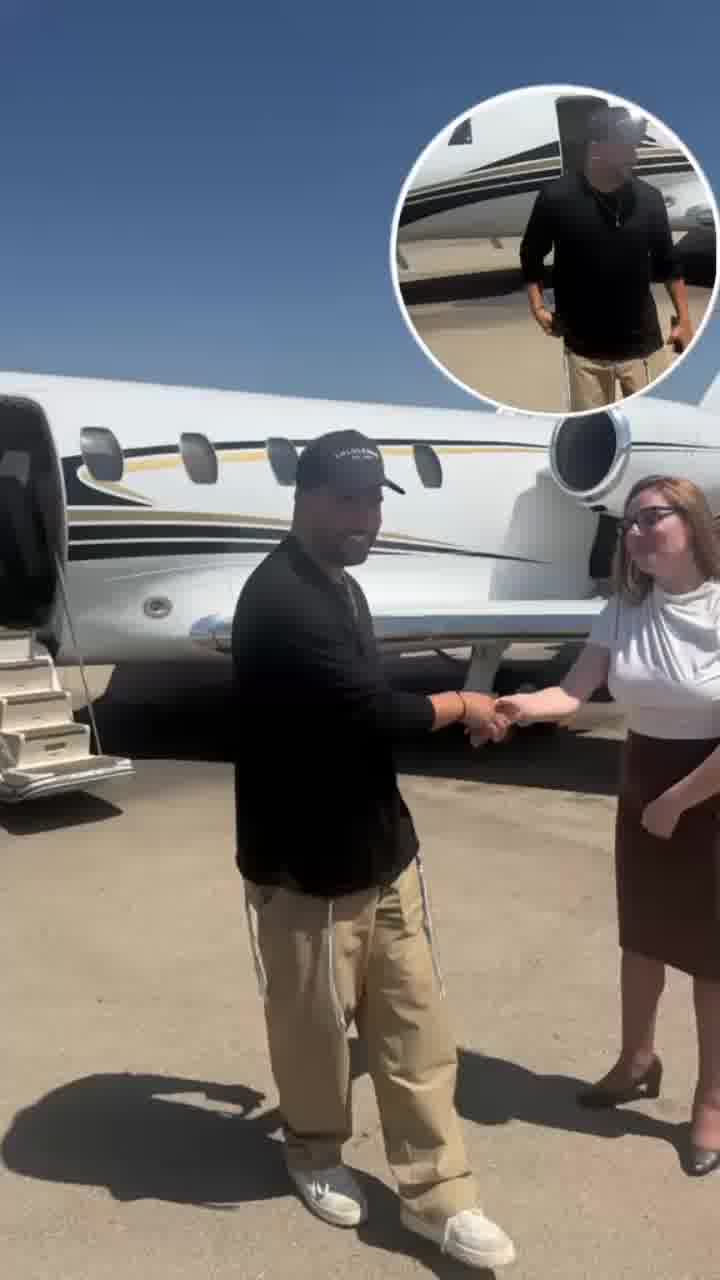 משה פרץ חזר במטוס פרטי מאומן כדי להספיק למופע הסליחות בבריכת הסולטן