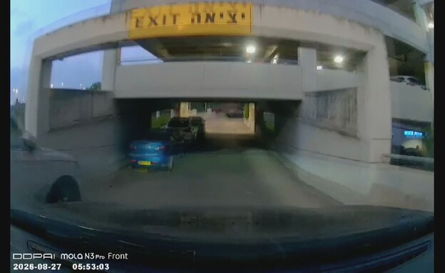 תיעוד ממצלמת הרכב תיעוד ממצלמת הרכב